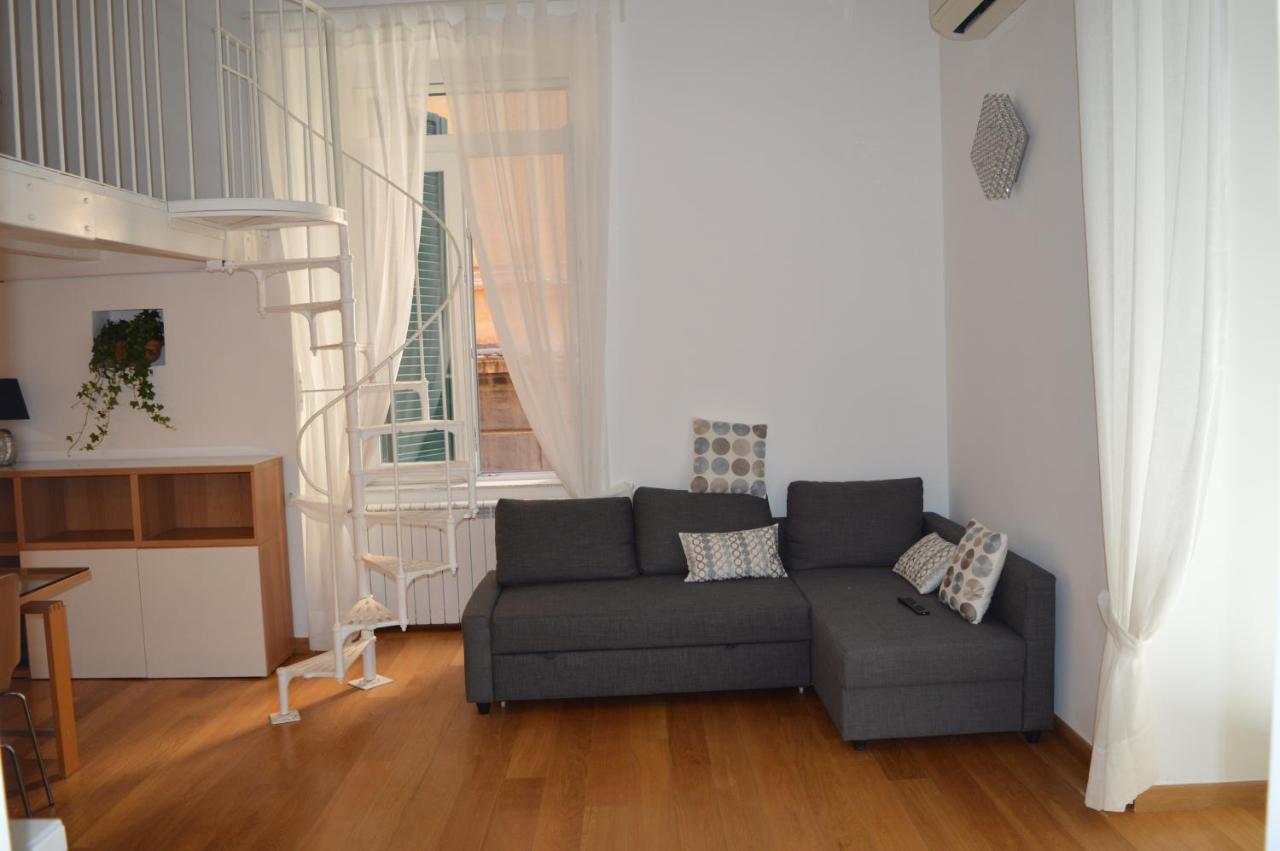 Crise Home Nápoles Exterior foto